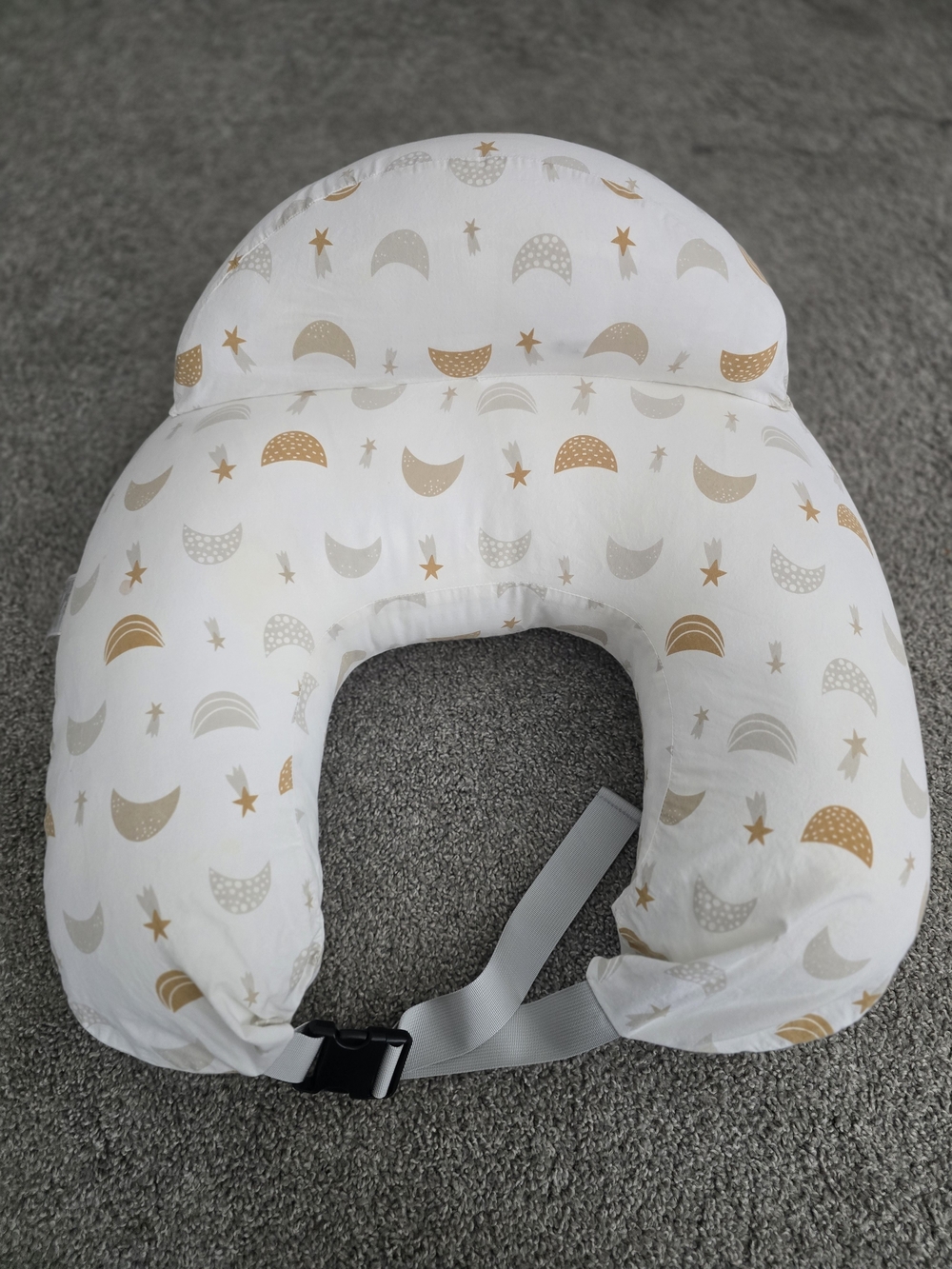Momcozy Ergonomic Feeding Pillow